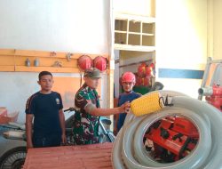 Babinsa Tarempa Cek Kesiapan Damkar di Tengah Cuaca Panas, Antisipasi Kebakaran di Anambas