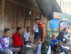 Babinsa di Anambas Ngopi Bareng Warga Desa Sri Tanjung, Dialog Soal Jalan Lingkungan hingga Bantuan Perumahan