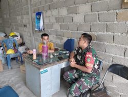 Babinsa Koramil Tarempa Sambangi Lapak Rongsokan, Cegah Peredaran Barang Curian