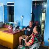 Babinsa Tarempa jalin komunikasi dengan penampung ikan untuk pantau stabilitas harga