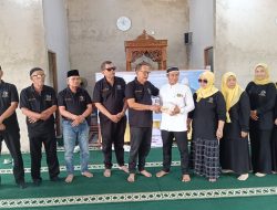 Yayasan RBH Beri Bantuan untuk Warga, Kades Tarempa Selatan Apresiasi
