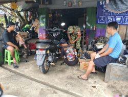 Sambangi Bengkel Motor di Anambas, Babinsa Tarempa Ingatkan Pentingnya Keselamatan